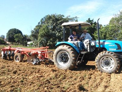 Inscries abertas para o curso de Operao e Manuteno de Tratores Agrcolas