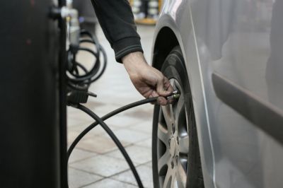 ​Calor intenso acelera o desgaste dos pneus e pode comprometer a seguran�a dos ve�culos