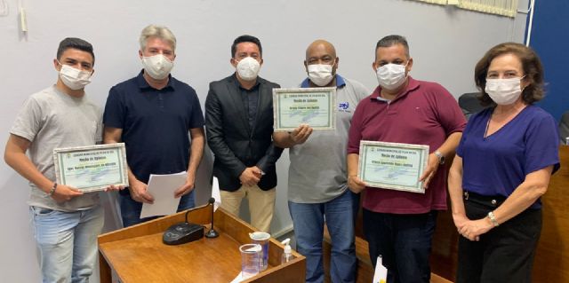 Equipe esportiva do Pilar News  homenageada pela Cmara Municipal