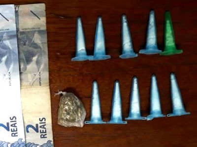 Jovem acusado de trfico  preso pela PM na Santa Ceclia