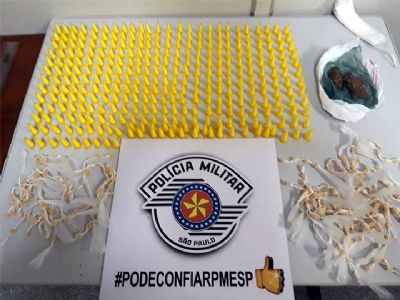 PM e Civil apreendem 400 gramas de entorpecente e prende acusado de trfico