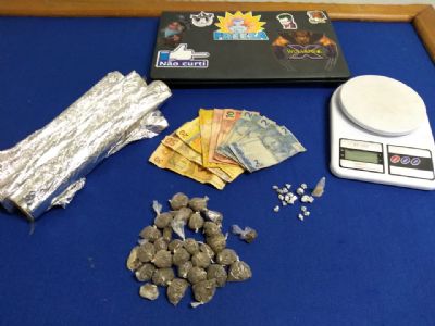 Polcia cumpre mandado e prende acusados de trfico no Jardim Campestre