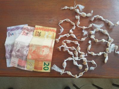 Adolescente  apreendido por trfico de drogas