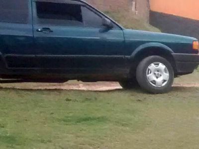 Veculo VW Gol  furtado em frente a Secretaria de Educao