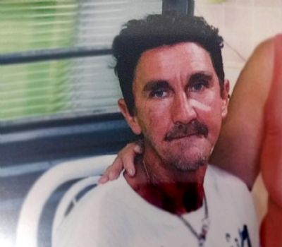 Catador de reciclagem morre atropelado enquanto dormia embaixo de caminho