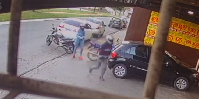 Acompanhado de mulher, ladro da Twister assalta supermercado na Nova Pilar (vdeo)