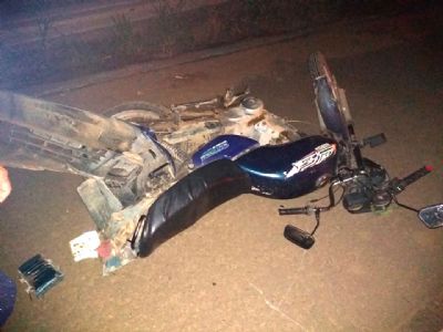 Motociclista  atingido por carro e morre aps ser arremessado de ponte na SP-264