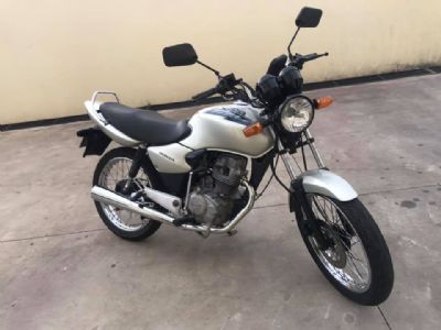 ​Jovem tem motocicleta furtada, cai em golpe e perde mais R$ 850