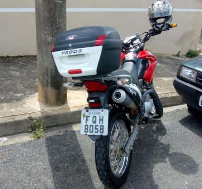 Motocicleta  furtada em hipermercado de Pilar do Sul