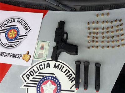 Autnomo  preso por porte ilegal de arma de fogo