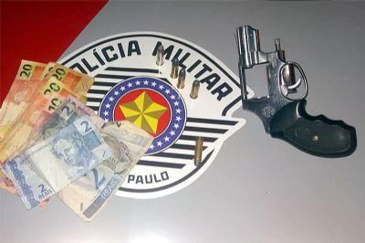 Indivduo  preso pela PM por porte ilegal de arma de fogo