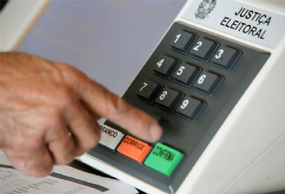 Eleitores voltam as urnas nesse domingo para eleger governador e presidente